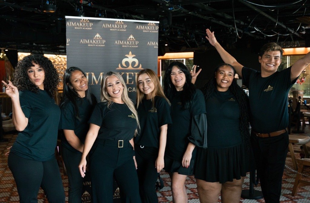 Aimakeup Beauty Team